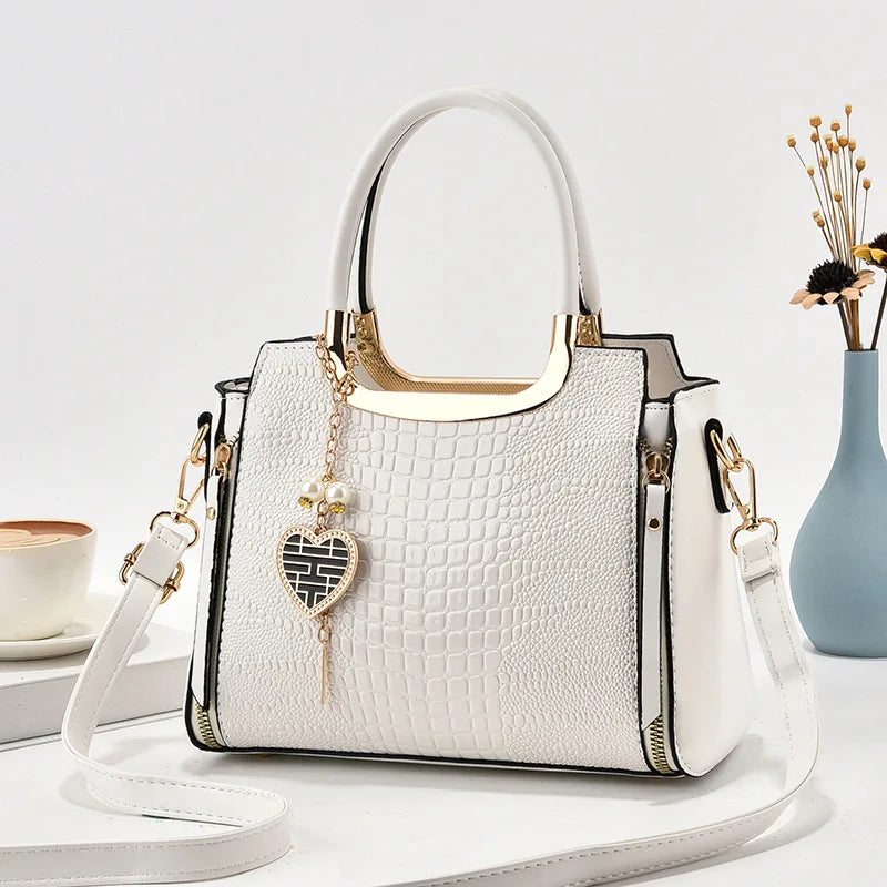 شنطة كروس ترند للنساء - 2023 New Model Ladies Shoulder Bags and