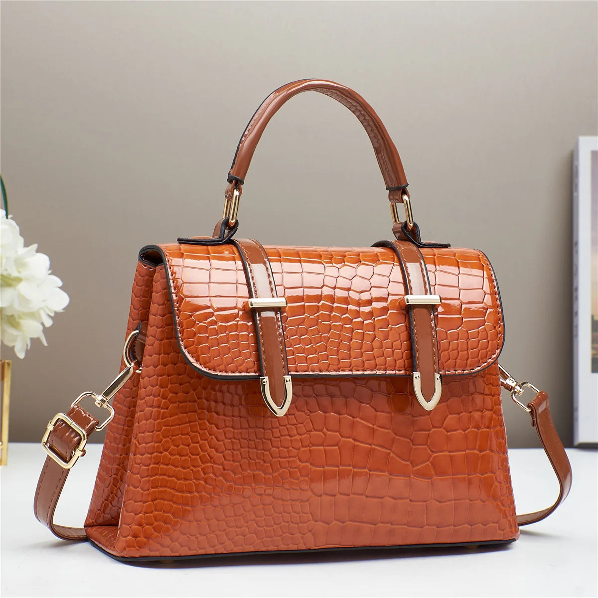 شنطة كتف أنيقة للنساء - 2025 PU Leather Wholesale Ladies Shoulde