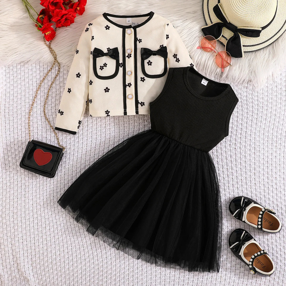 موضة 2025 خريف/شتاء جديد بنت sweet طقم black small flower printed توب+solid color yarn جيب 2-piece طقم