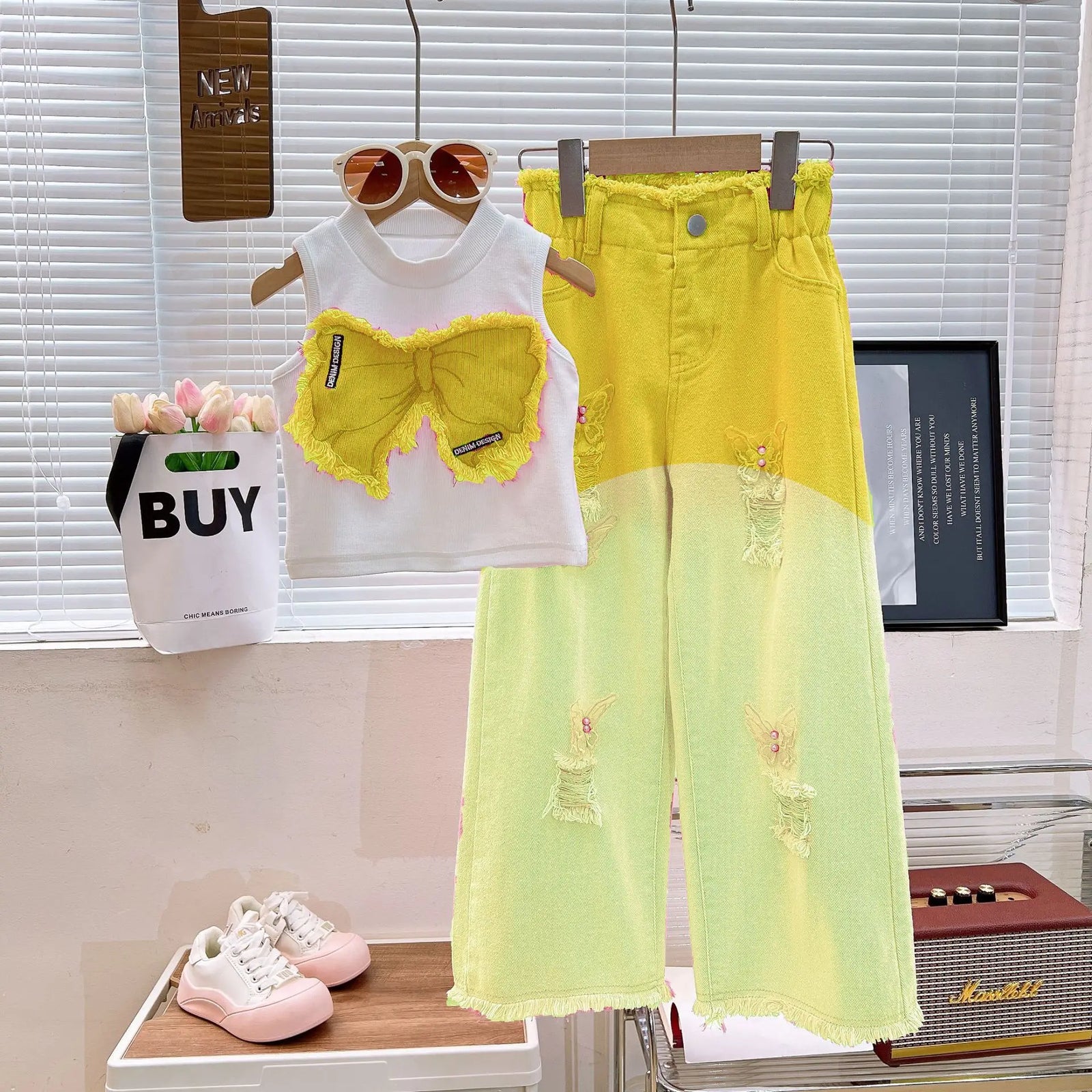 موضة 2025 بنات' صيف multi colors كاجوال طقم قطعتين بدون أكمام pierced jeans with explosion print outfits
