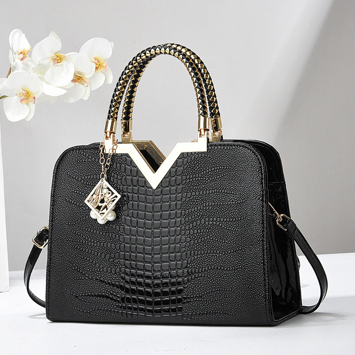 شنطة نسائية أنيقة للنساء - Wholesale in Stock High Quality Bag Mess