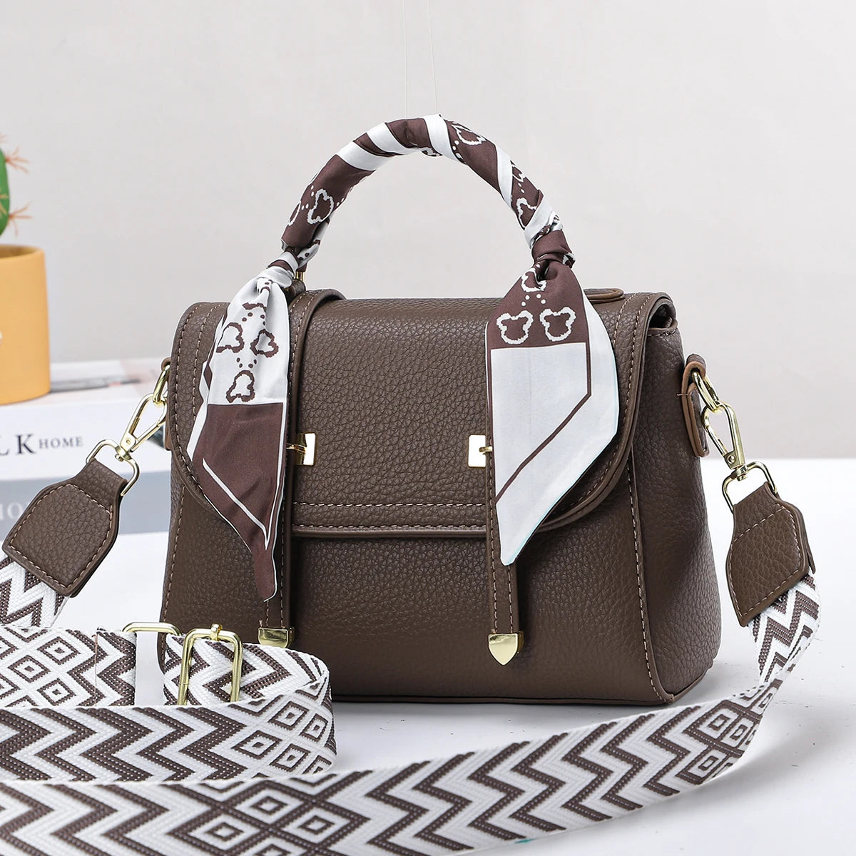 شنطة يد فاخرة للنساء - High Quality Woman Handbag Cheap New Pu