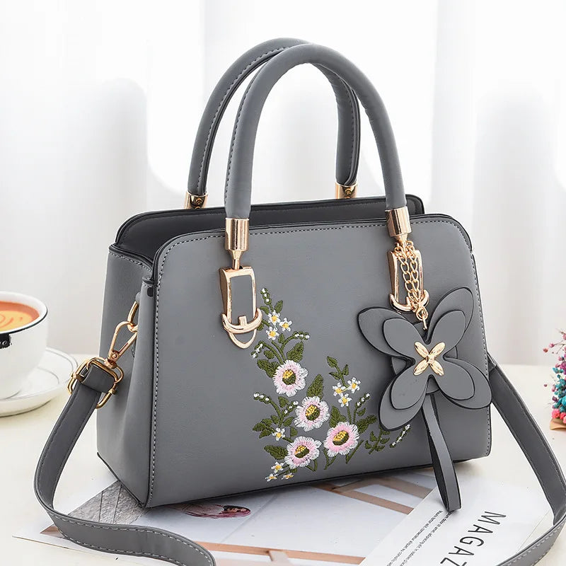 شنطة جلد فاخرة للنساء - 2025 Newest Fashion Patchwork Embroidery