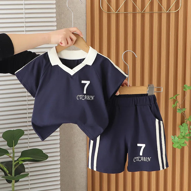 موضة 2025 جديد cool digital lapel أكمام قصيرة بدلة for أطفال handsome baby أولاد' صيف clothes season