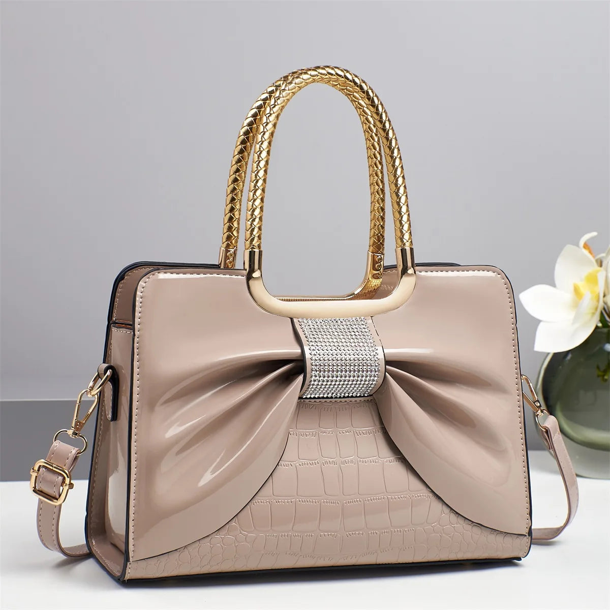 شنطة نسائية كلاسيك للنساء - 2025 Wholesale Pu Leather Glossy Women B