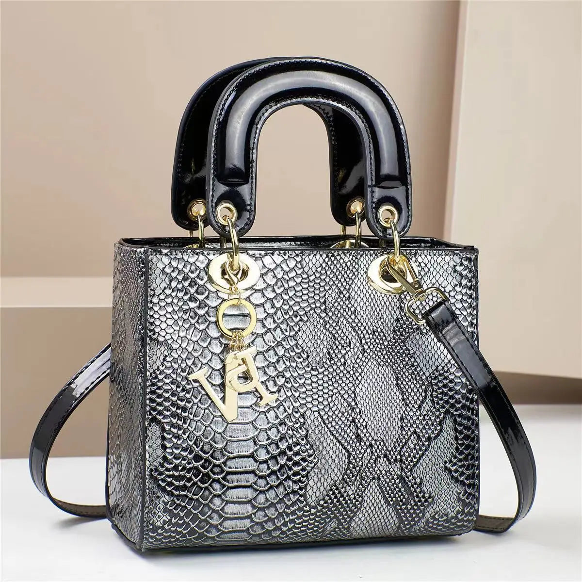 شنطة كروس عصرية للنساء - 2025 New Wholesale Luxury PU Leather Fas
