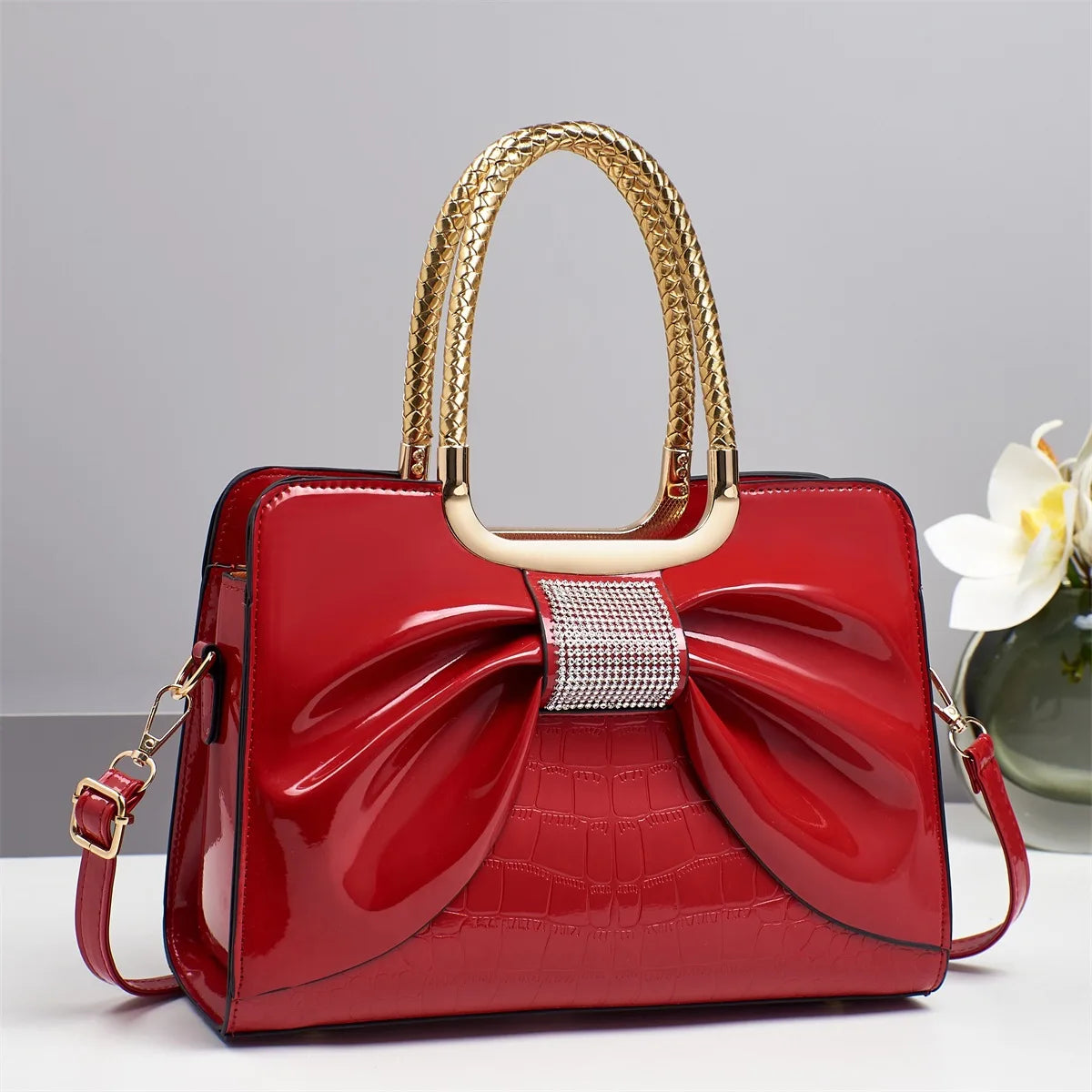 شنطة نسائية كلاسيك للنساء - 2025 Wholesale Pu Leather Glossy Women B