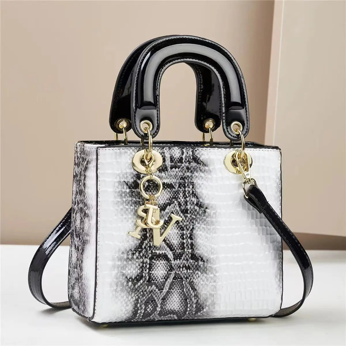 شنطة كروس عصرية للنساء - 2025 New Wholesale Luxury PU Leather Fas