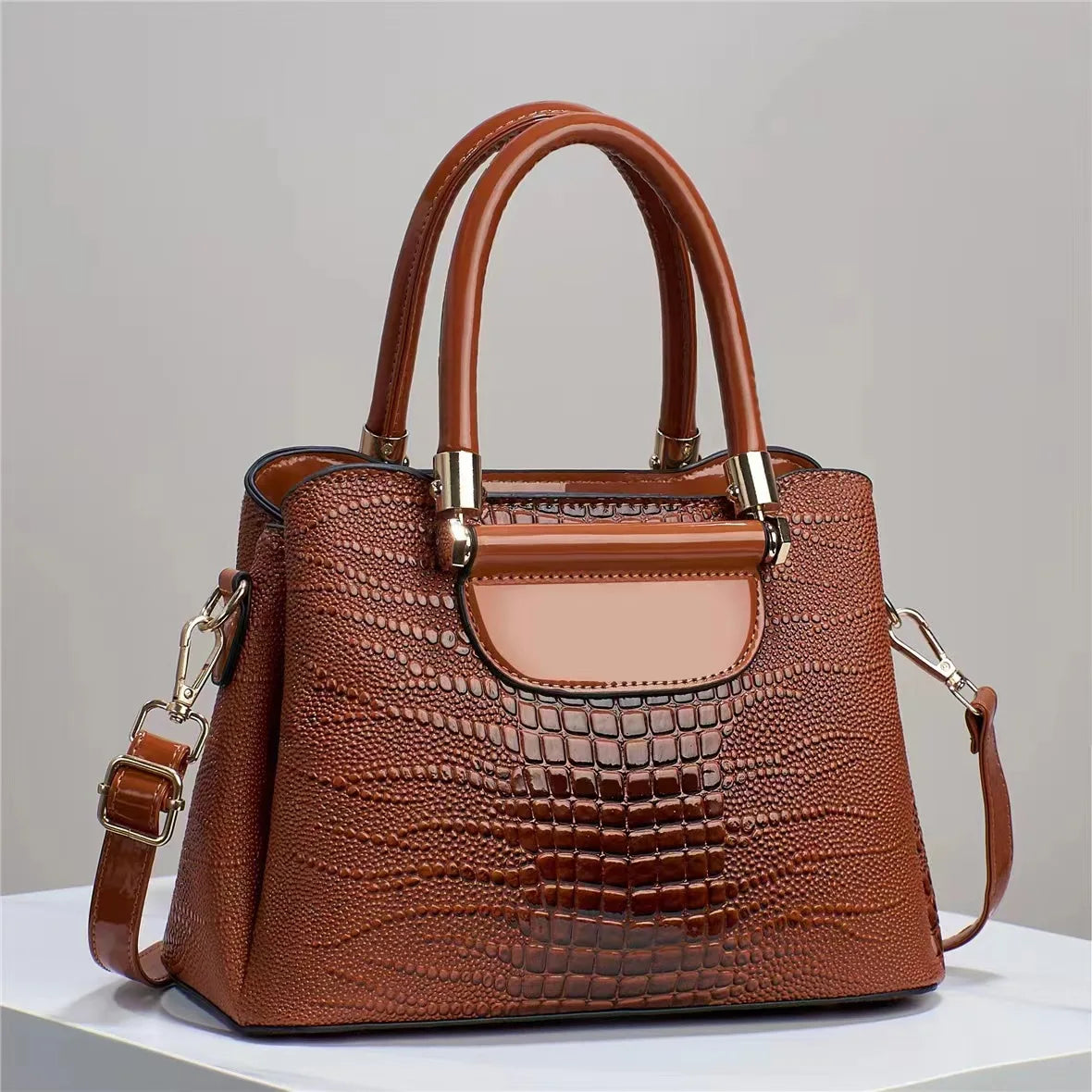 شنطة صغيرة موضة 2025 للنساء - OEM Custom Handbag Logo Private Label Lu