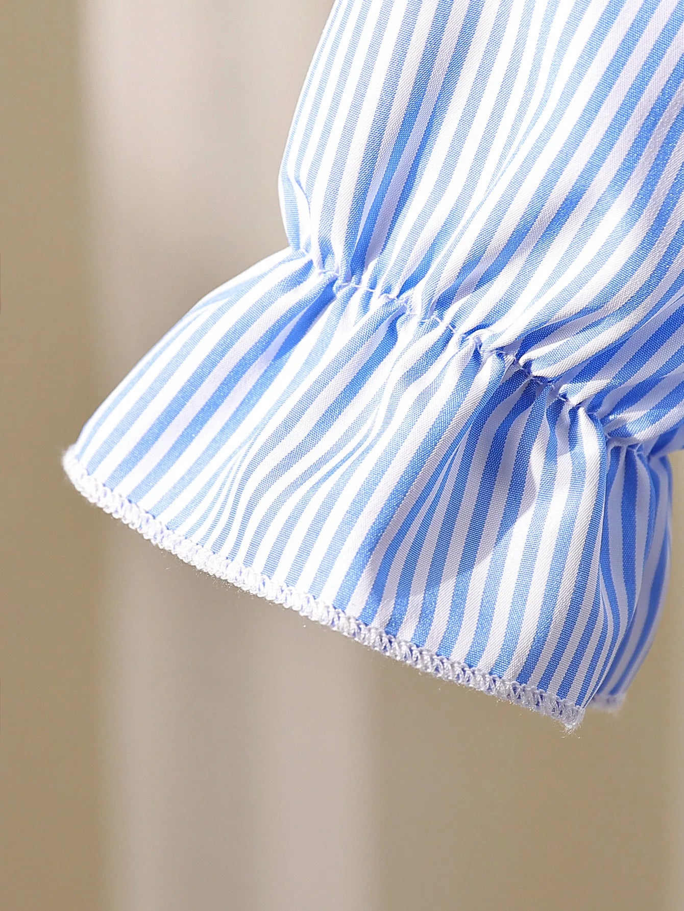 جديد خريف جديد بنات flip-collar shirt stitching توب with دينم bell pants two-piece
