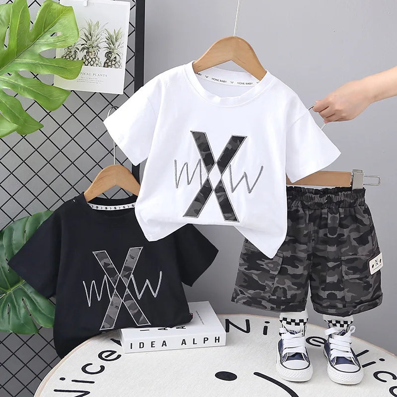 جديد أولاد صيف clothes طقم handsome children صيف clothes خفيف قصير-sleeved camouflage shorts طقم قطعتين