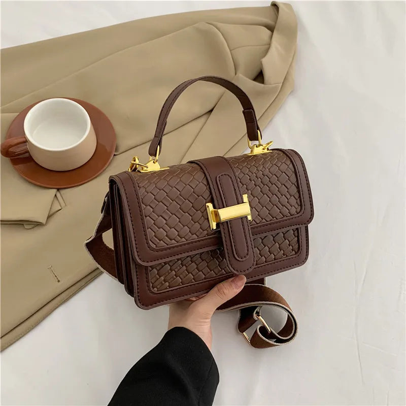 شنطة جلد كلاسيك للنساء - Newest Fashion Mini Crossbody Shoulder B