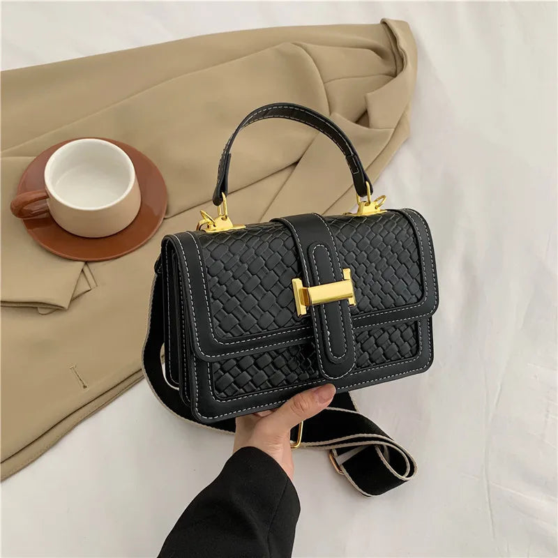 شنطة جلد كلاسيك للنساء - Newest Fashion Mini Crossbody Shoulder B