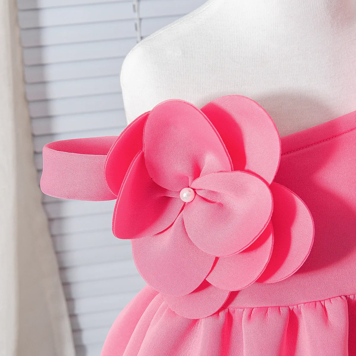 sweet صيف بنات فستان children's suspender three-dimensional flower solid color knee-length ruffles decoration odm supply