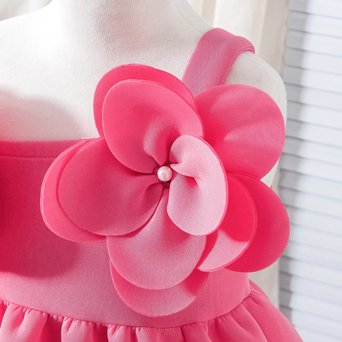 sweet صيف بنات فستان children's suspender three-dimensional flower solid color knee-length ruffles decoration odm supply